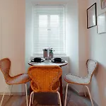 Zora Apartment Roiano